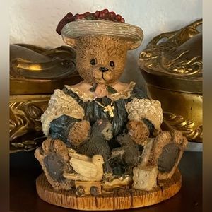 Berry Hill Bears Collector Figurine